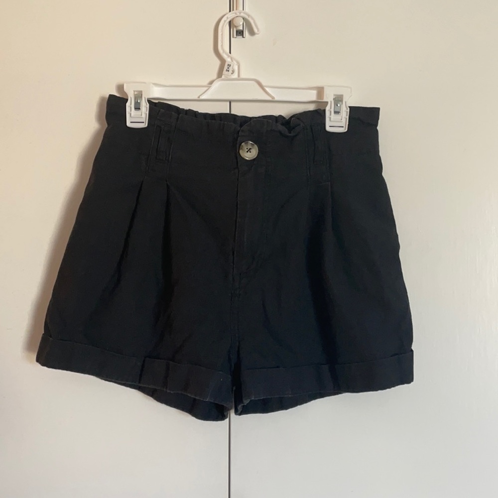 Black L shorts